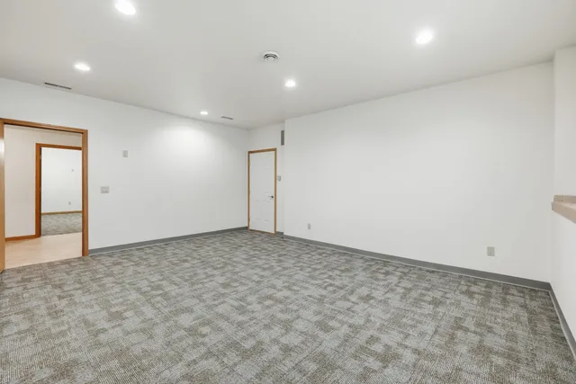 $430,000 | 330 Waite Lane, Platteville, WI 53818