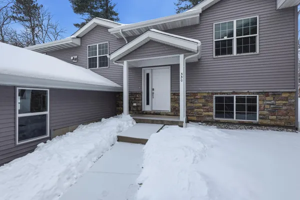 $419,900 | 330 Waite Lane, Platteville, WI 53818