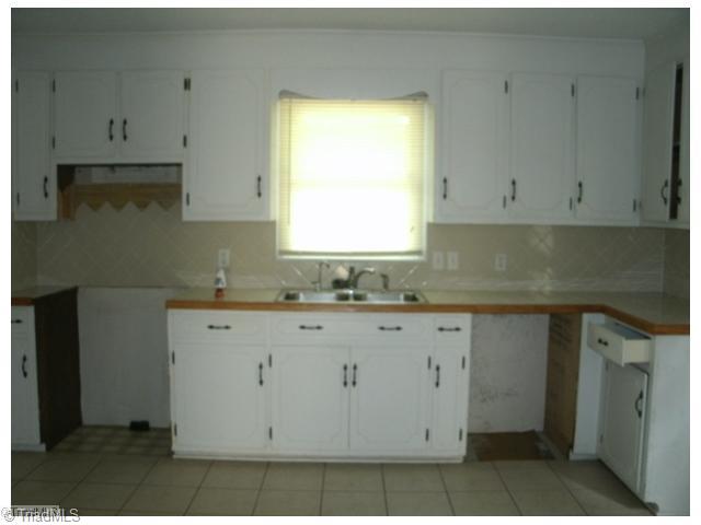 2206 Slate Road King, NC 27021 - Photo 2 of 3 Kitchen.