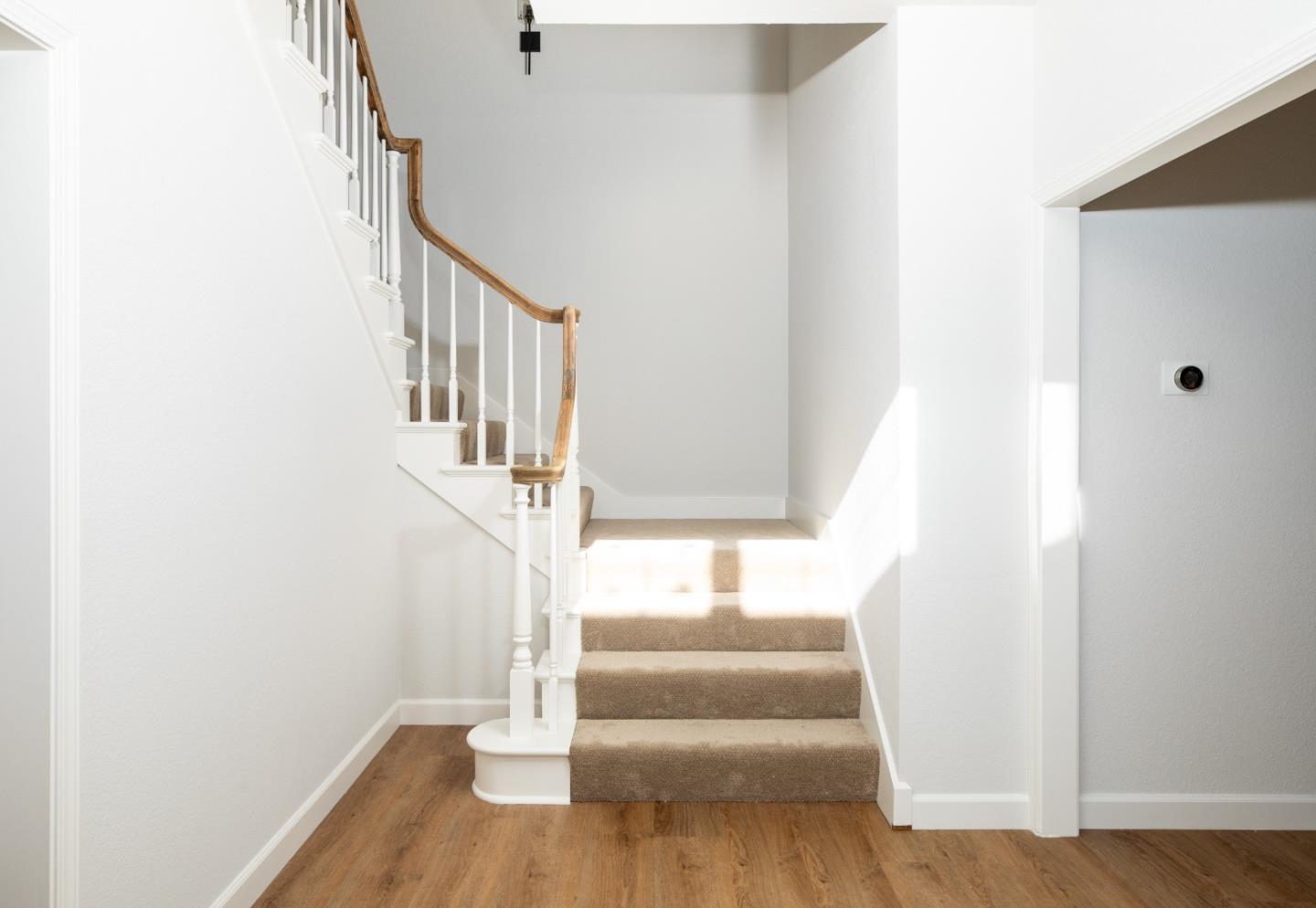 11 Fairway Place Half Moon Bay, CA 94019 - Photo 15 of 42 a view of entryway with wooden floor