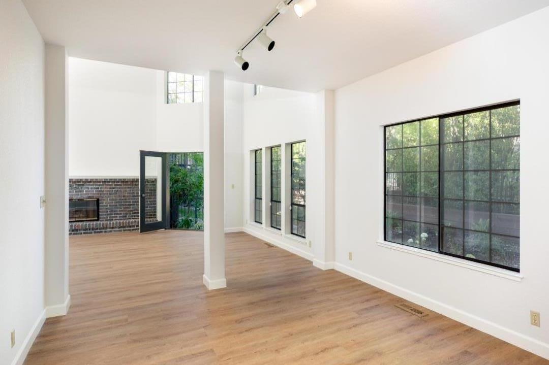 11 Fairway Place Half Moon Bay, CA 94019 - Photo 19 of 42 a view of an entryway with wooden floor