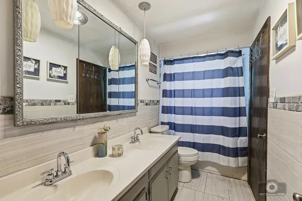 $414,900 | 20W260 Meadow Lane, Lemont, IL 60439