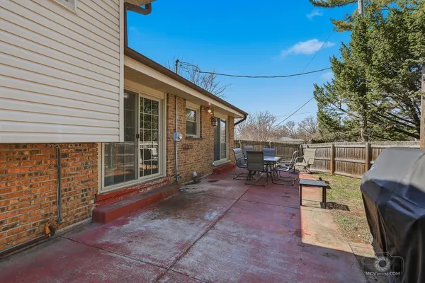 $414,900 | 20W260 Meadow Lane, Lemont, IL 60439