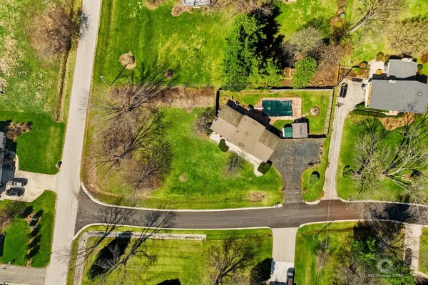 $414,900 | 20W260 Meadow Lane, Lemont, IL 60439