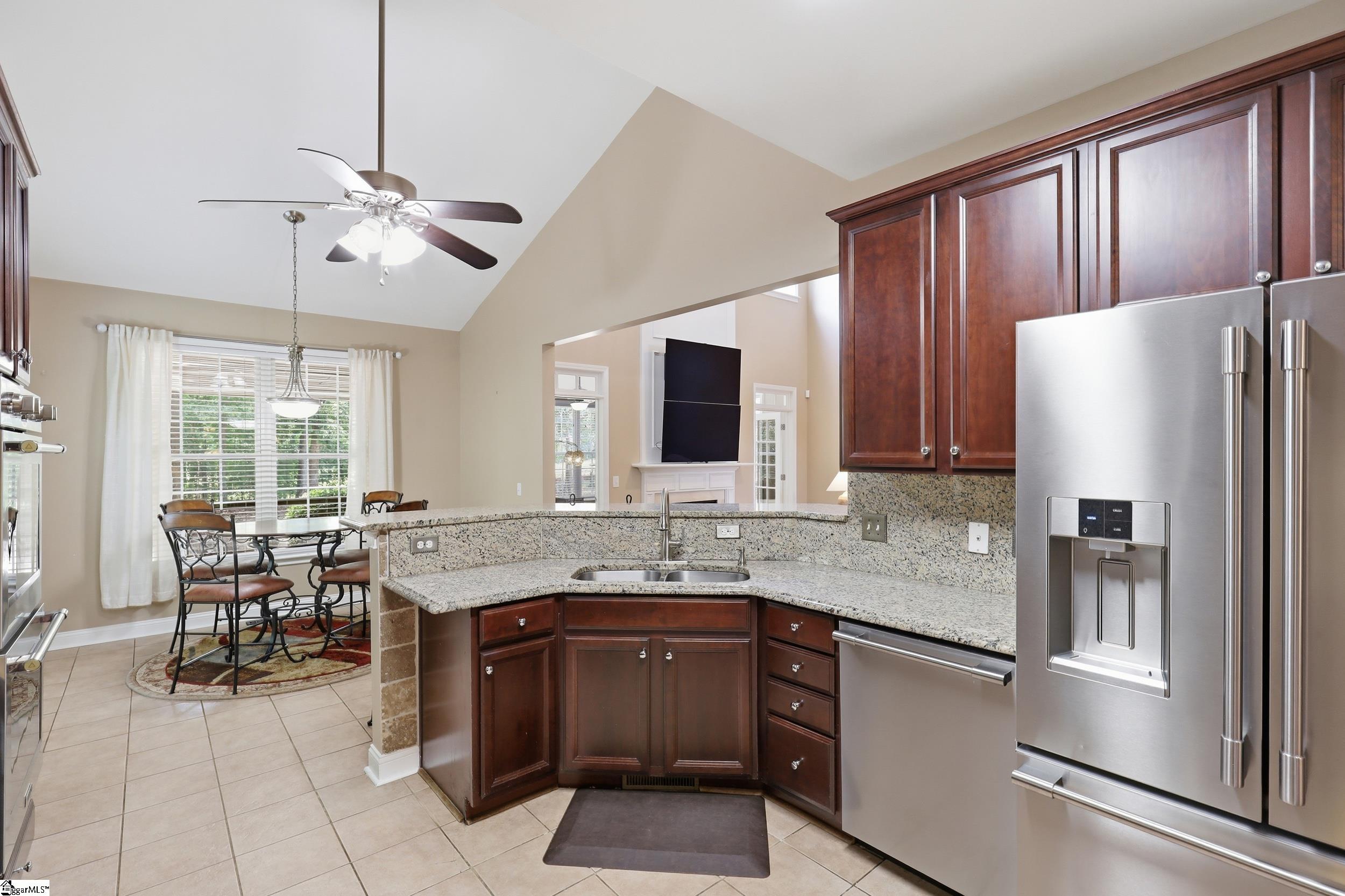 100 Yorkswell Lane Greenville, SC 29607 - Photo 12 of 33