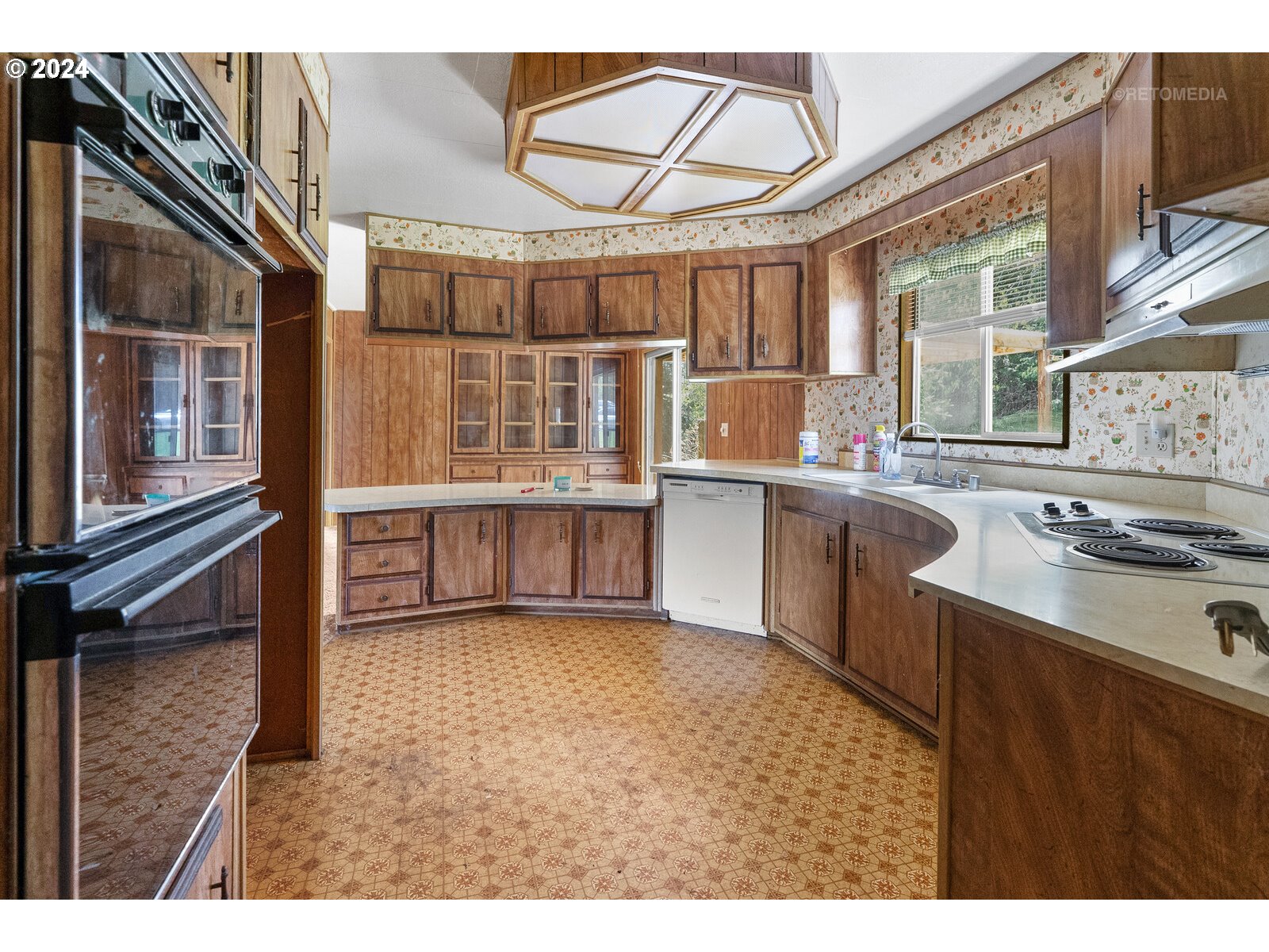 55360 Southwest Sain Creek Road Gaston, OR 97119 - Photo 39 of 47 Gallery Image 39