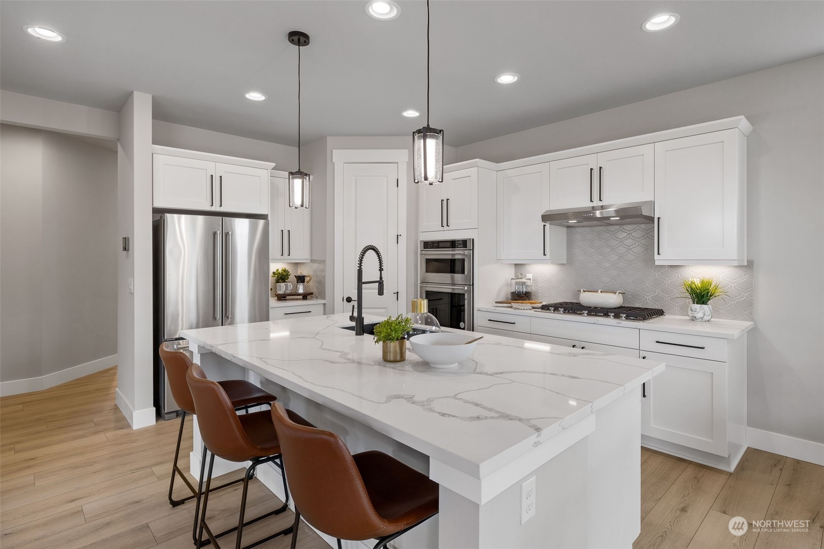 18507 1st Avenue Southeast Bothell, WA 98012 - Photo 4 of 9