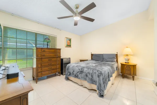 $250,000 | 15979 Forsythia Circle, Delray Beach, FL 33484