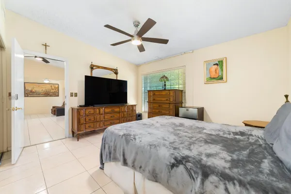 $250,000 | 15979 Forsythia Circle, Delray Beach, FL 33484