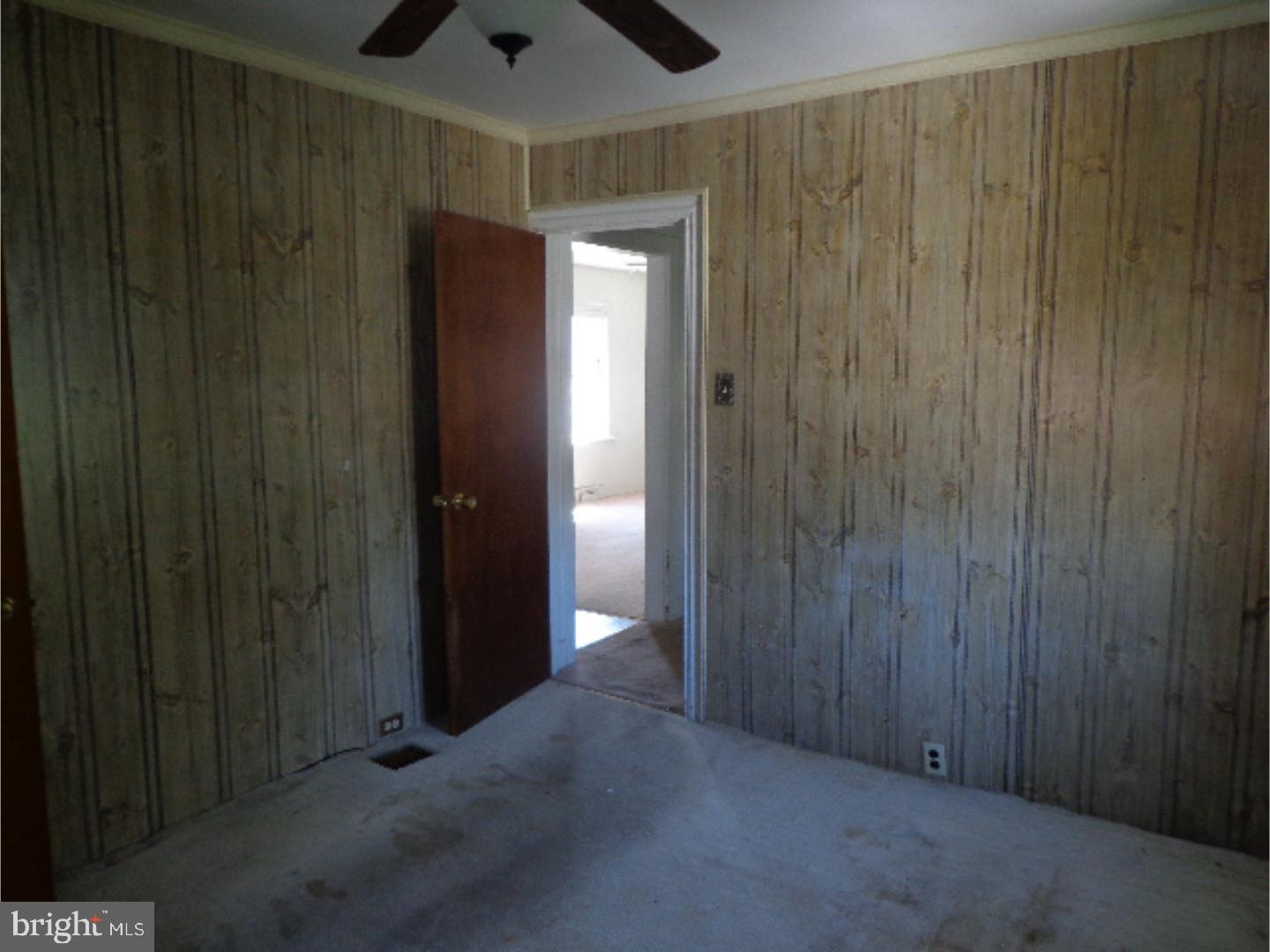 425 Summit Avenue Reading, PA 19607 - Photo 10 of 15