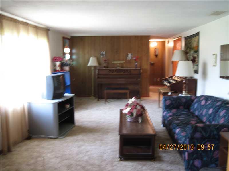 10242 Edgewood Road Brownsburg, IN 46112 - Photo 8 of 20 Gallery Image 8