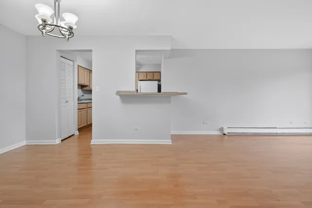 $199,000 | 6670 South Brainard Avenue, Unit 209, Countryside, IL 60525