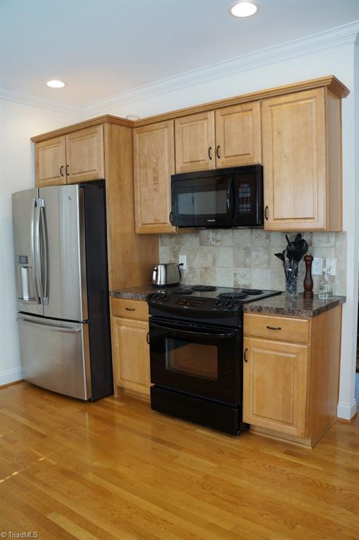 7541 Strawberry Road Summerfield, NC 27358 - Photo 3 of 14