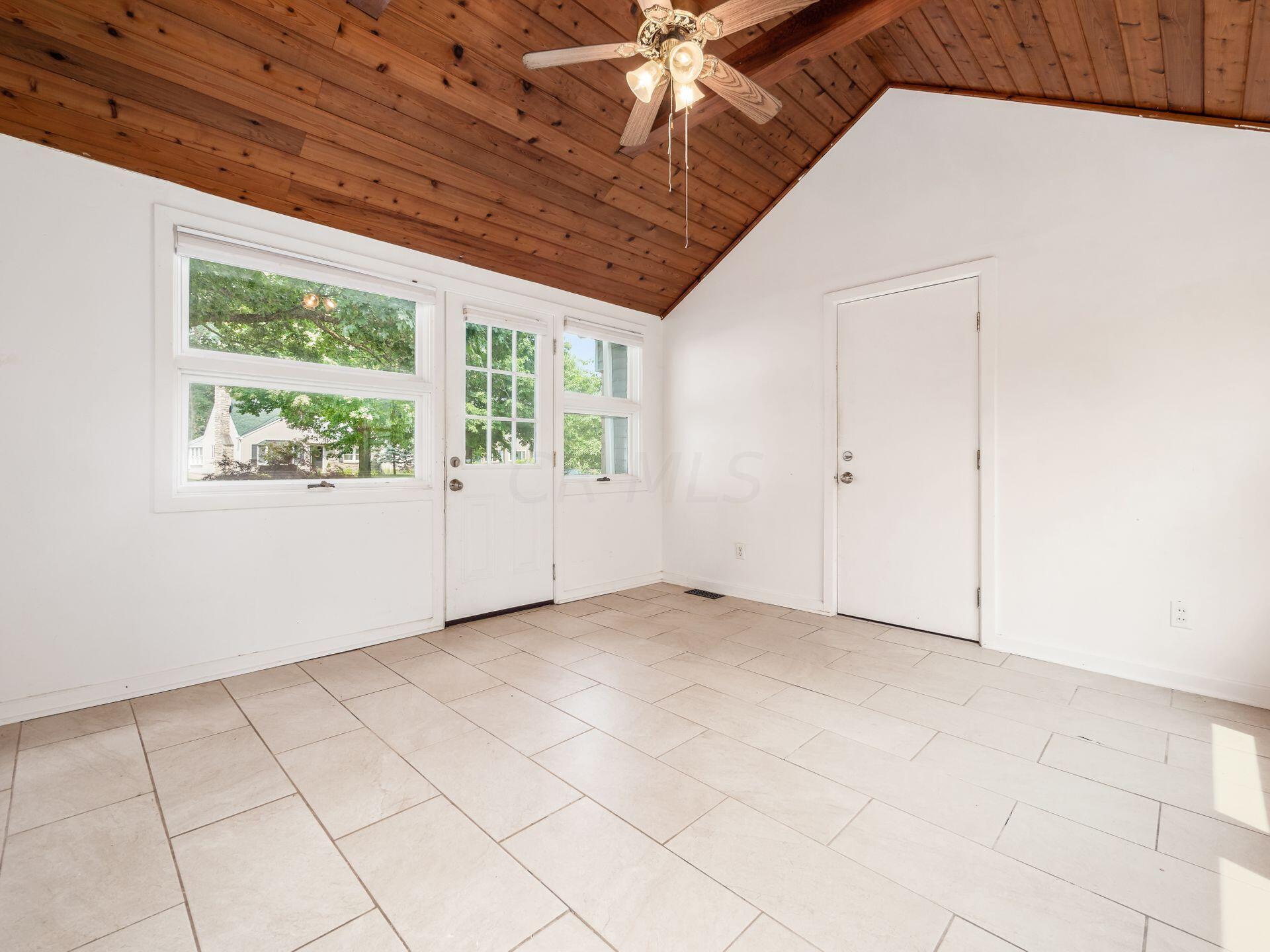 2265 Wickliffe Road Columbus, OH 43221 - Photo 28 of 53 4-Season Room
