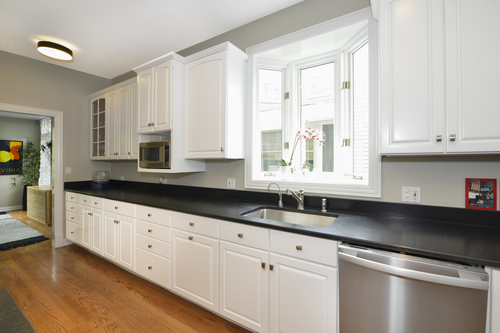 1027 Spruce Street Winnetka, IL 60093 - Photo 10 of 35