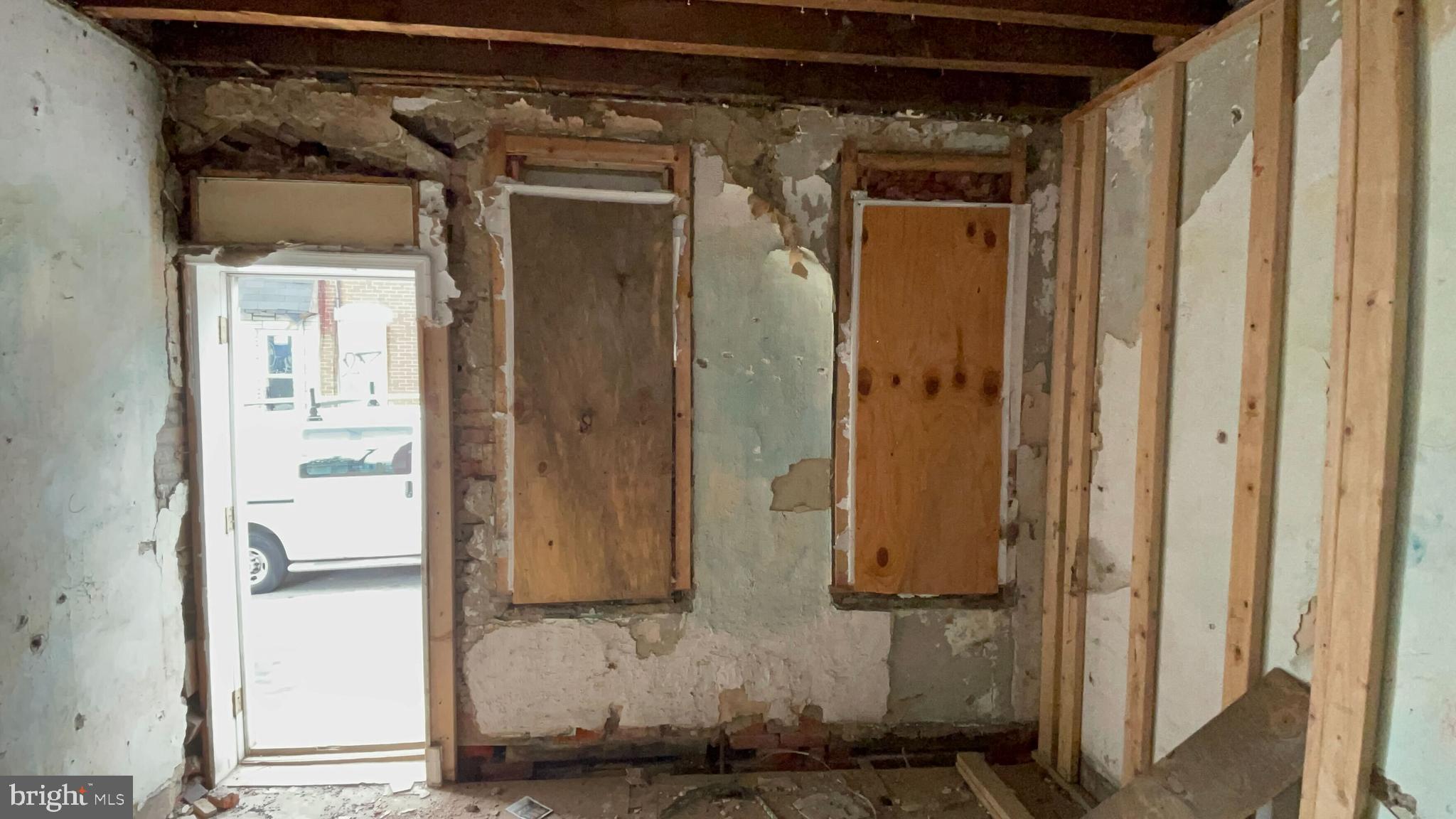 2085 East Clementine Street Philadelphia, PA 19134 - Photo 8 of 12 Gallery Image 8