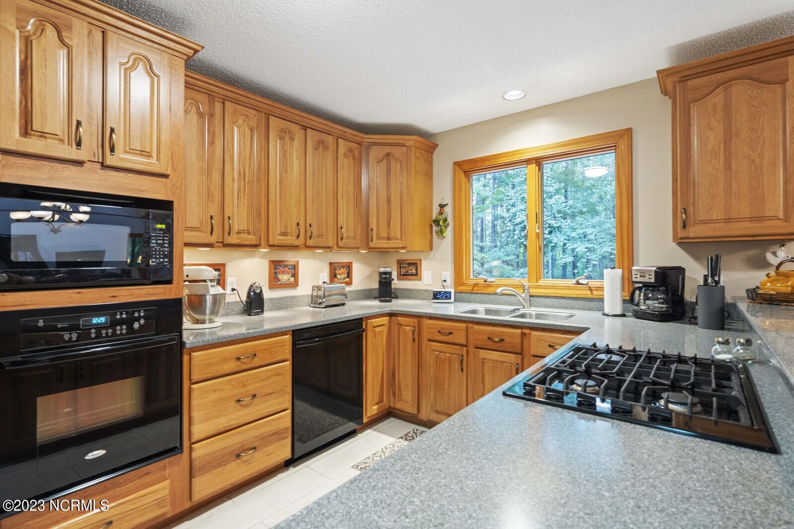103 Pelican Bay Road Washington, NC 27889 - Photo 43 of 95 43_DSC05595_mls