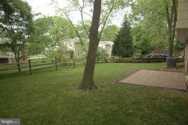 16917 Longdraft Road Gaithersburg, MD 20878 - Photo 14 of 23 View