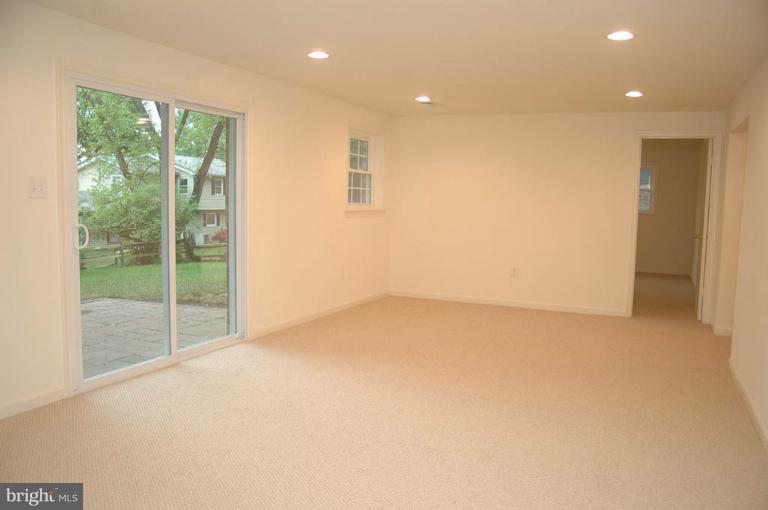 16917 Longdraft Road Gaithersburg, MD 20878 - Photo 8 of 23 Basement