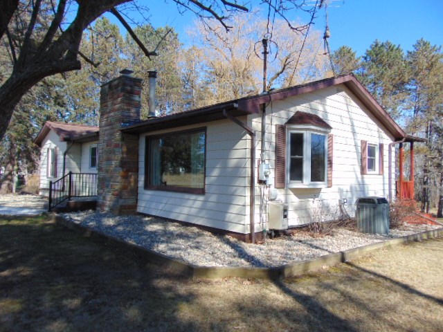 9182 Riverside Drive St. Louis, MI 48880 - Photo 2 of 51 1871132-1.JPG