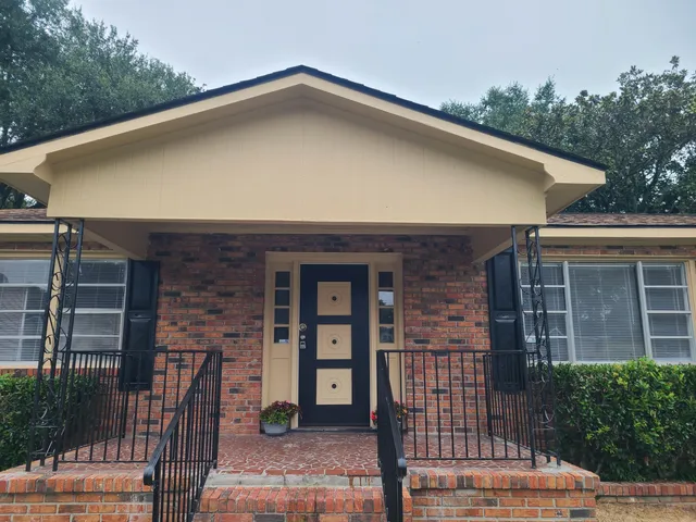 $335,000 | 2016 Spruce Boulevard, North Charleston, SC 29406