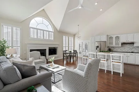 $850,000 | 7944 Glade Hill Court, Dallas, TX 75218