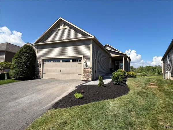 $525,000 | 131 Harbour Town, Sullivan, NY 13030