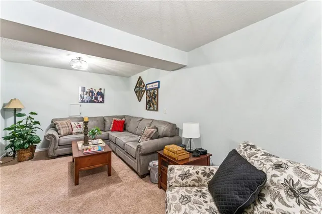 $390,000 | 209 Hillside Drive, Baldwin City, KS 66006