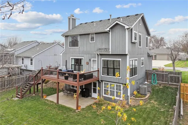 $390,000 | 209 Hillside Drive, Baldwin City, KS 66006