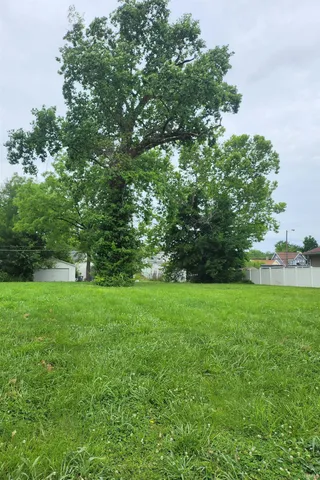 $19,500 | 917 South Garvin Street, Evansville, IN 47713