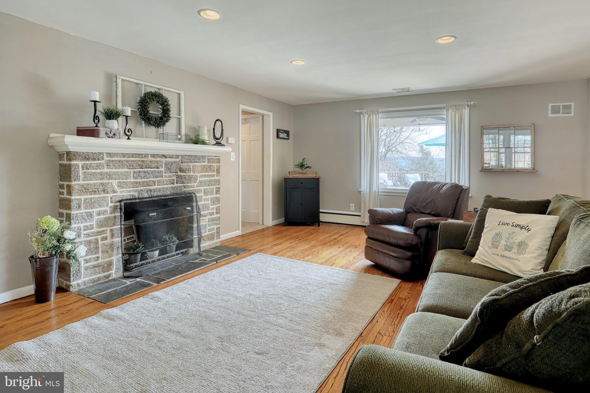524 Owen Road York, PA 17403 - Photo 9 of 53 Gallery Image 9