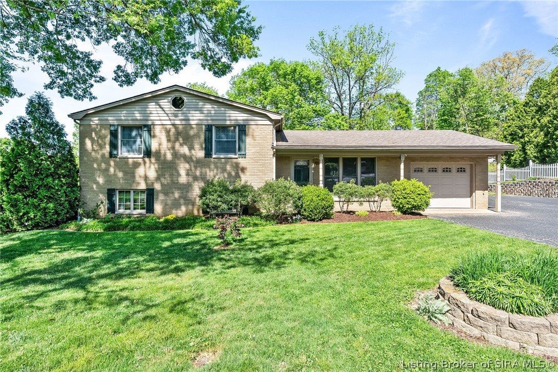 4013 Scenic Valley Road Floyds Knobs, IN 47119 - Photo 11 of 53