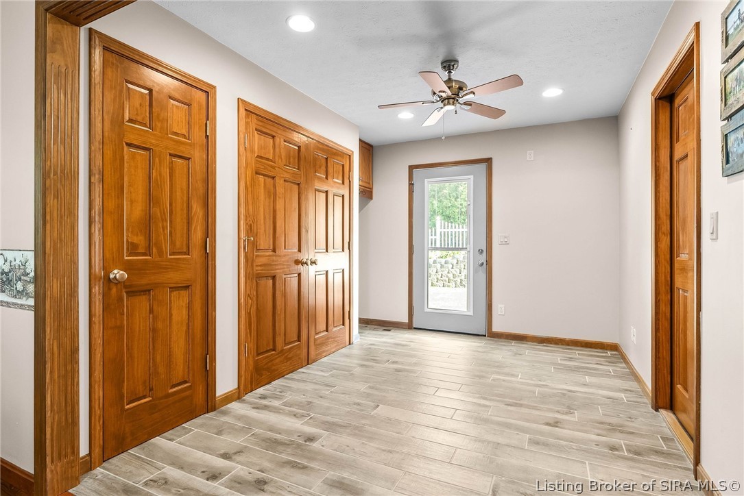4013 Scenic Valley Road Floyds Knobs, IN 47119 - Photo 22 of 53