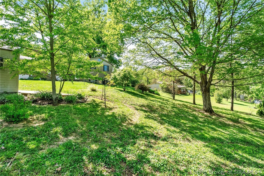 4013 Scenic Valley Road Floyds Knobs, IN 47119 - Photo 7 of 53