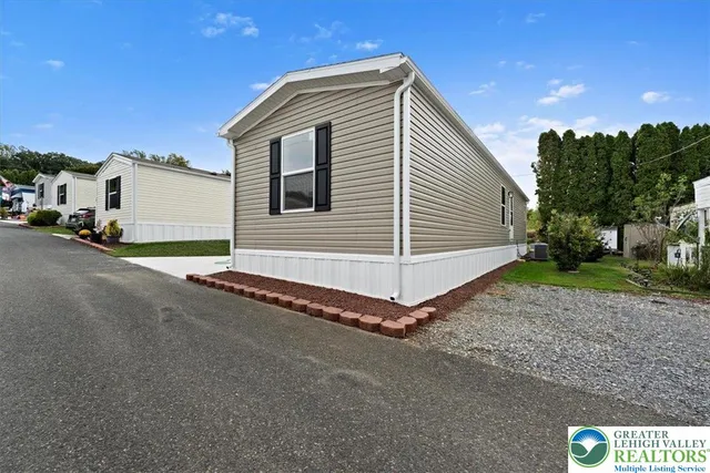 $119,900 | 11 Woodland Lane, Mertztown, PA 19539