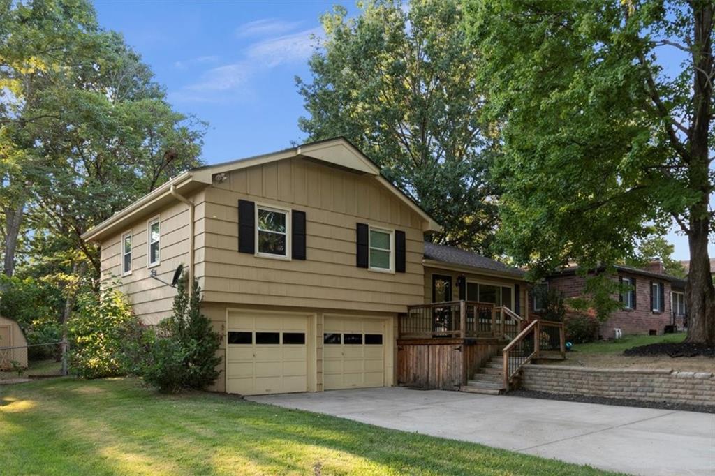 7906 Appleton Avenue Raytown, MO 64138 - Photo 3 of 27