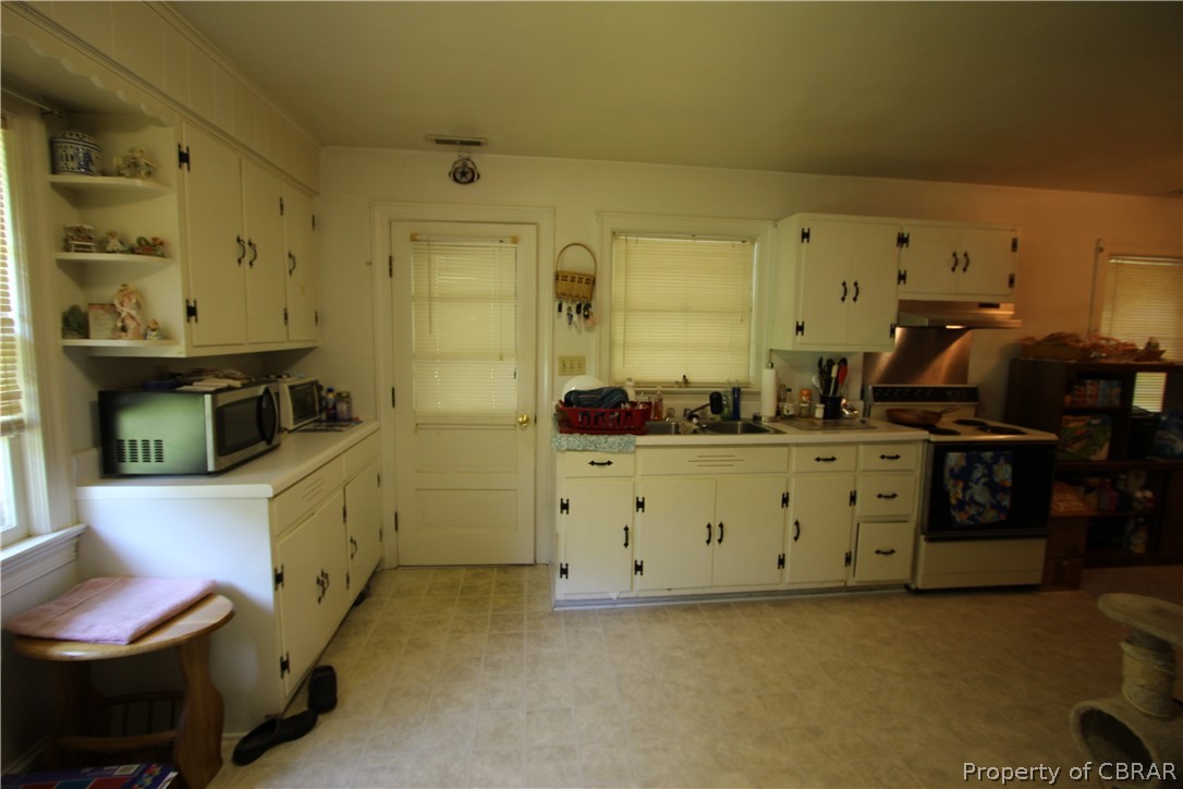 11359 Buckley Hall Road Mathews, VA 23109 - Photo 11 of 33