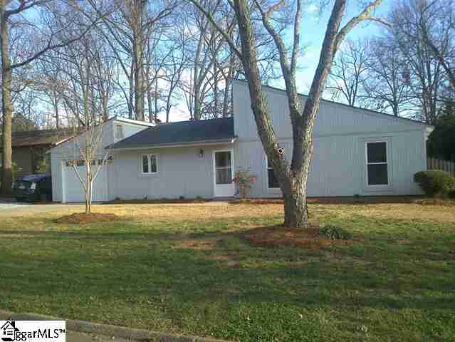 17 Clearfield Road Greenville, SC 29607 - Photo 1 of 15