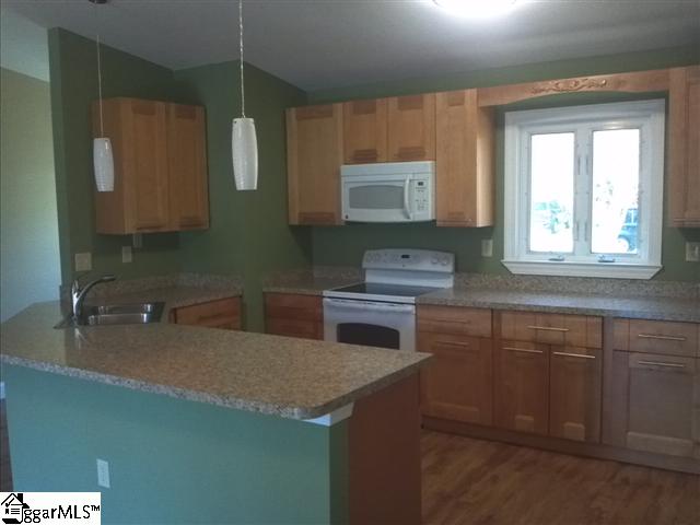 17 Clearfield Road Greenville, SC 29607 - Photo 4 of 15