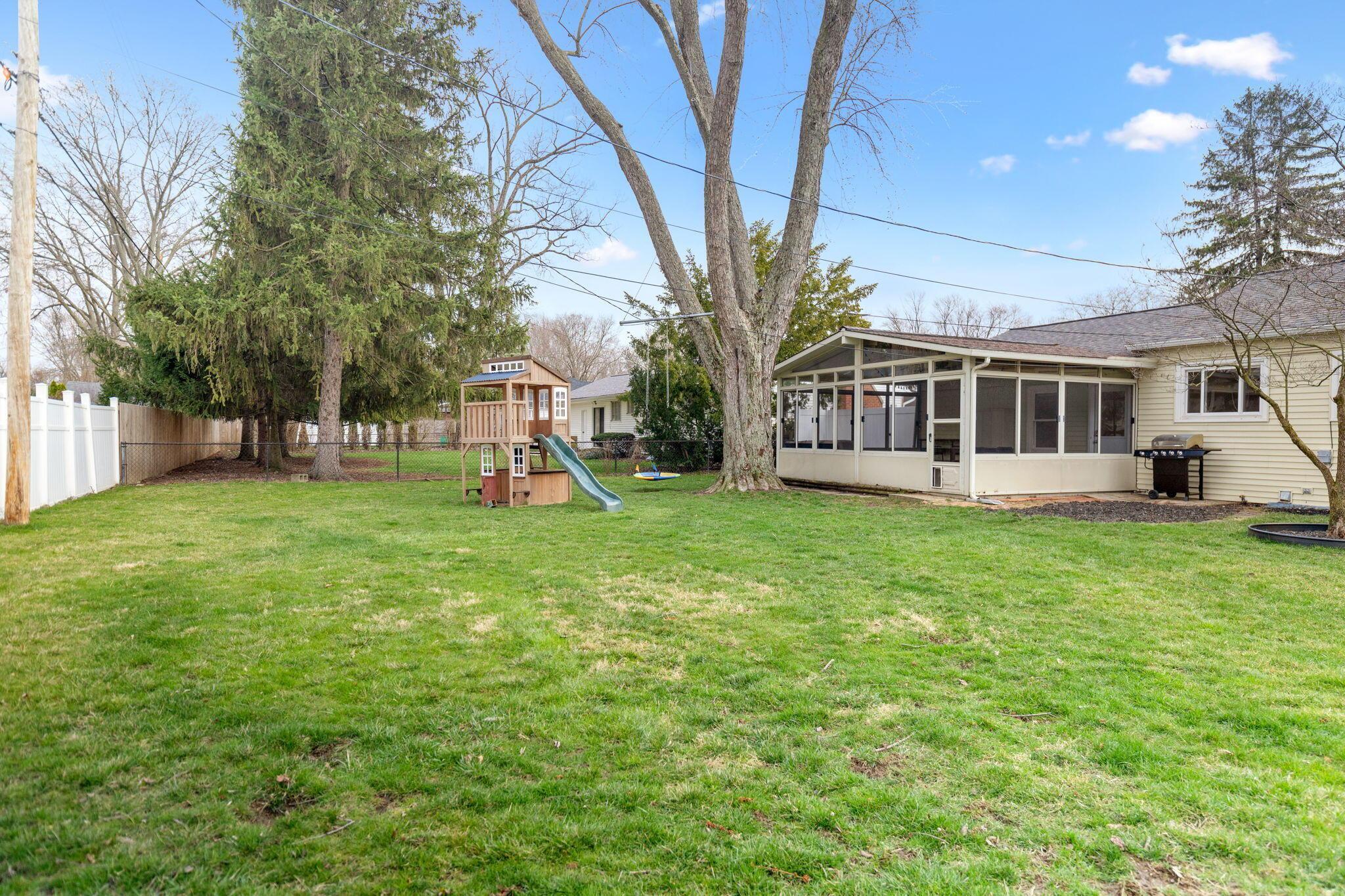2212 Cranford Road Columbus, OH 43221 - Photo 21 of 27 22-web-or-mls-IMG_5101