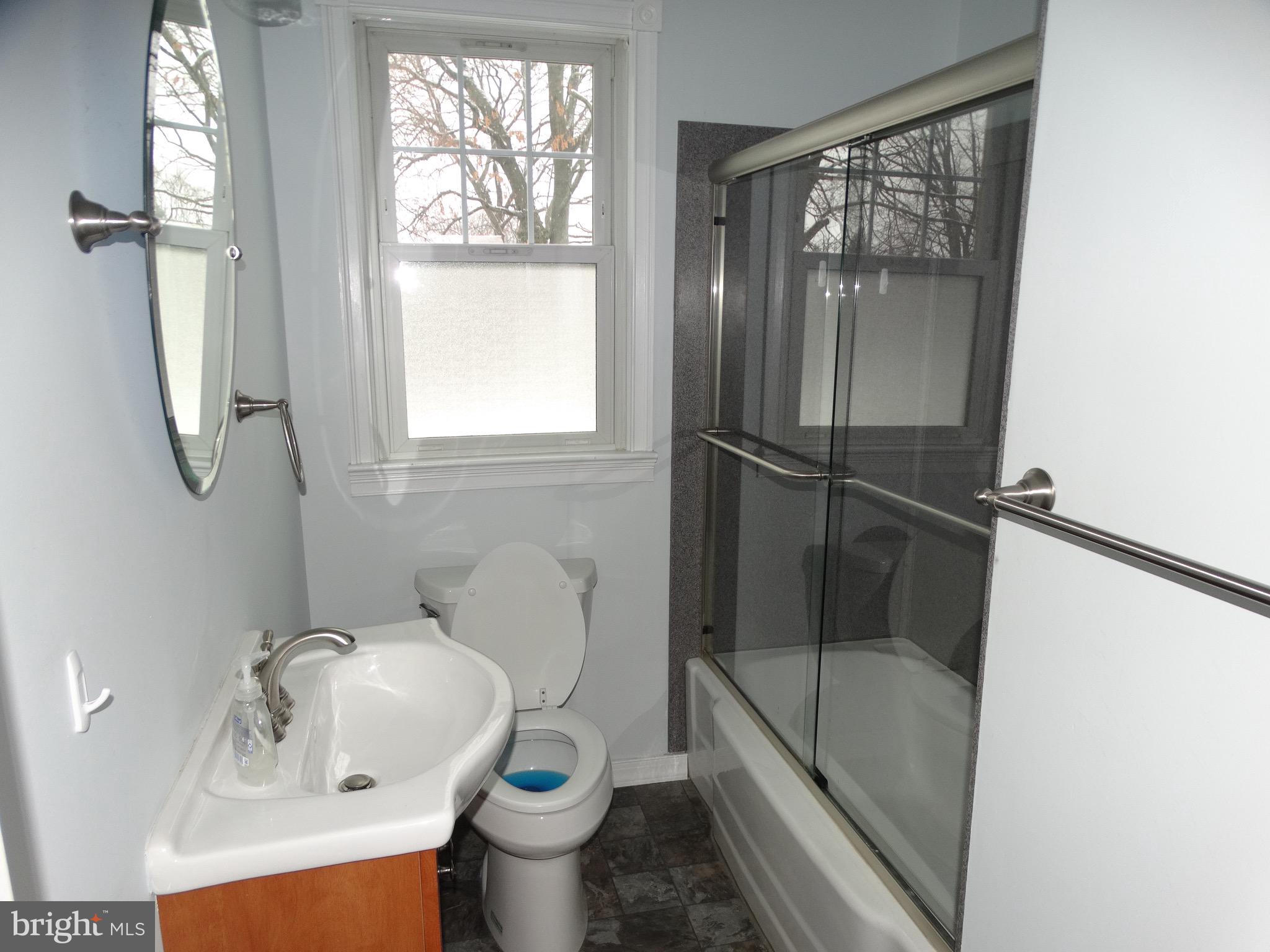 40 Kuser Road Hamilton, NJ 08619 - Photo 15 of 23