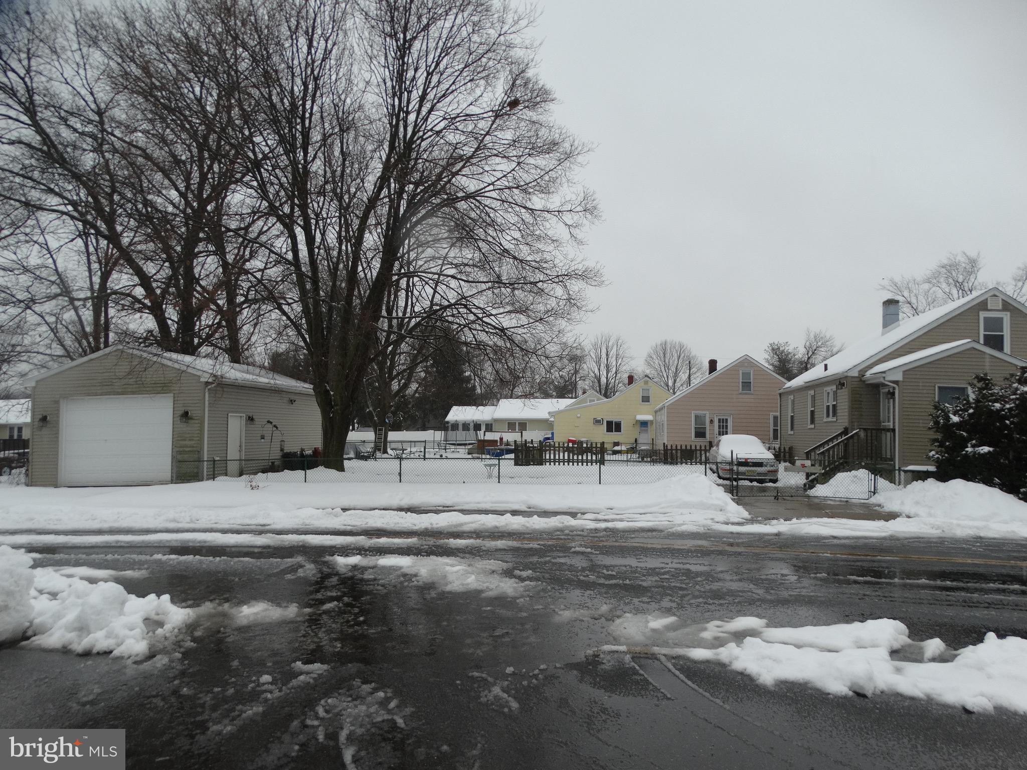 40 Kuser Road Hamilton, NJ 08619 - Photo 3 of 23