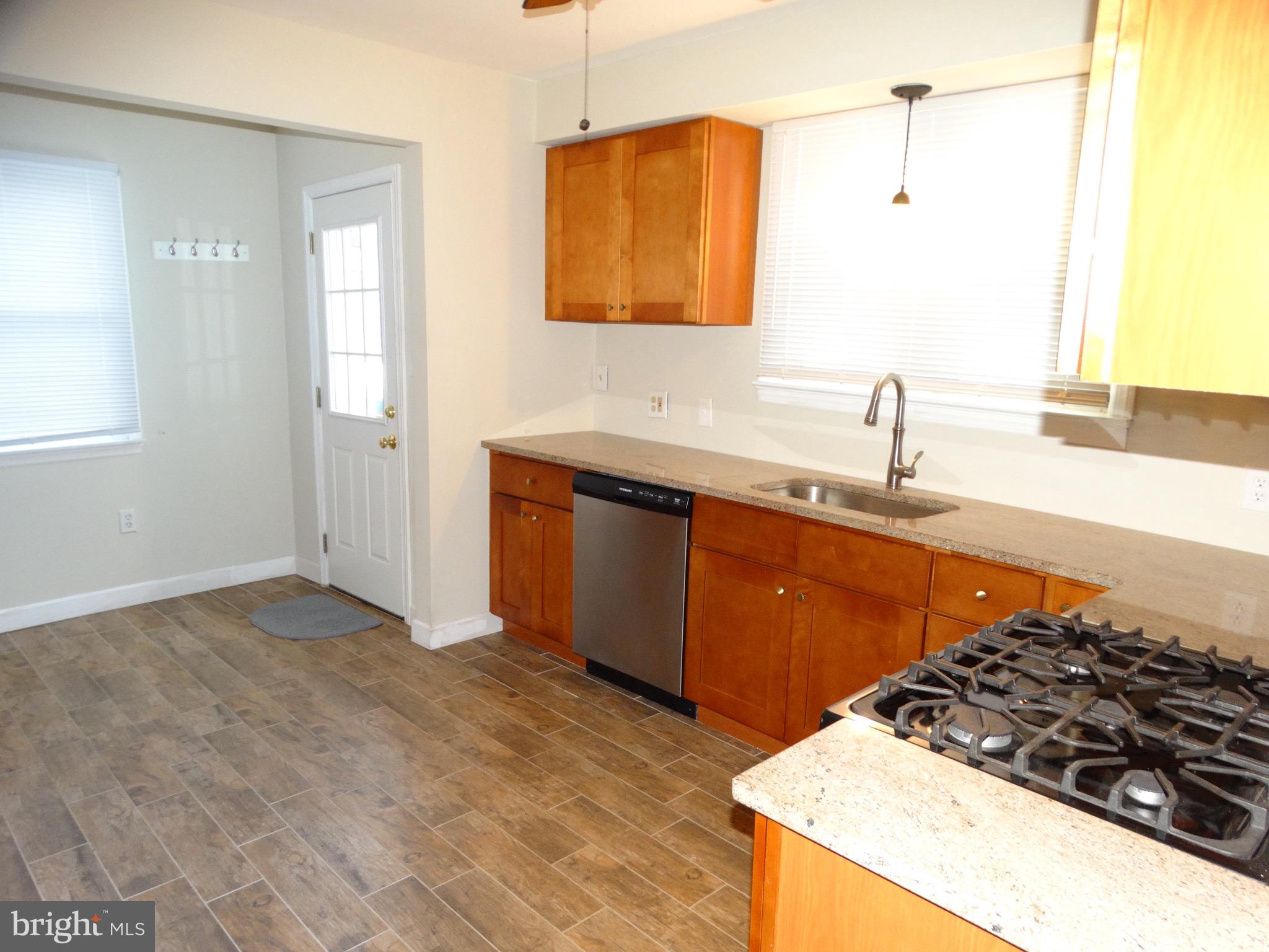 40 Kuser Road Hamilton, NJ 08619 - Photo 8 of 23