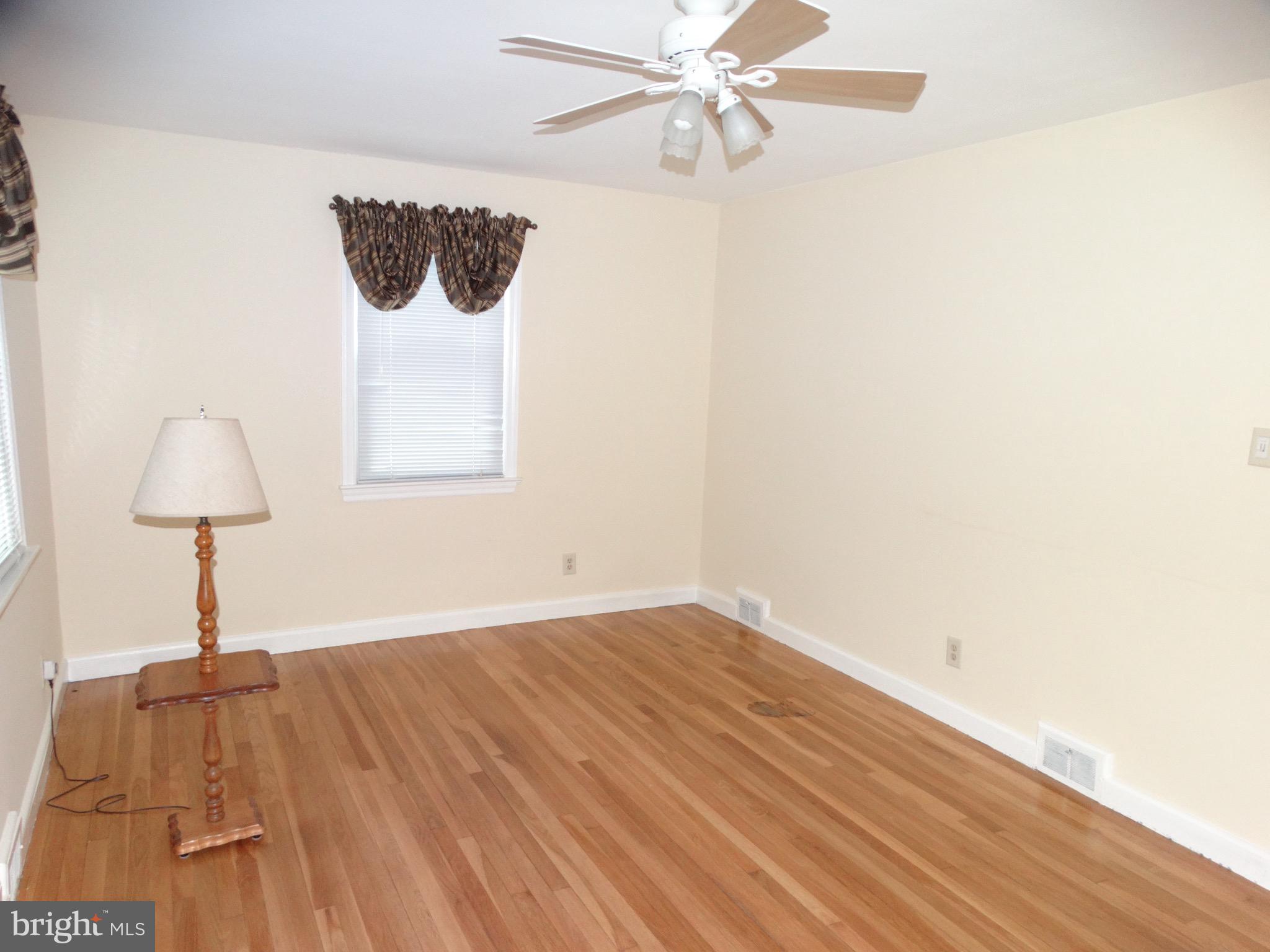 40 Kuser Road Hamilton, NJ 08619 - Photo 10 of 23