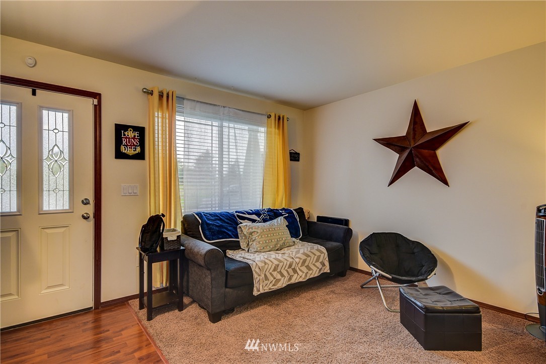 2525 Southwest Navigator Loop Oak Harbor, WA 98277 - Photo 8 of 25 Gallery Image 8