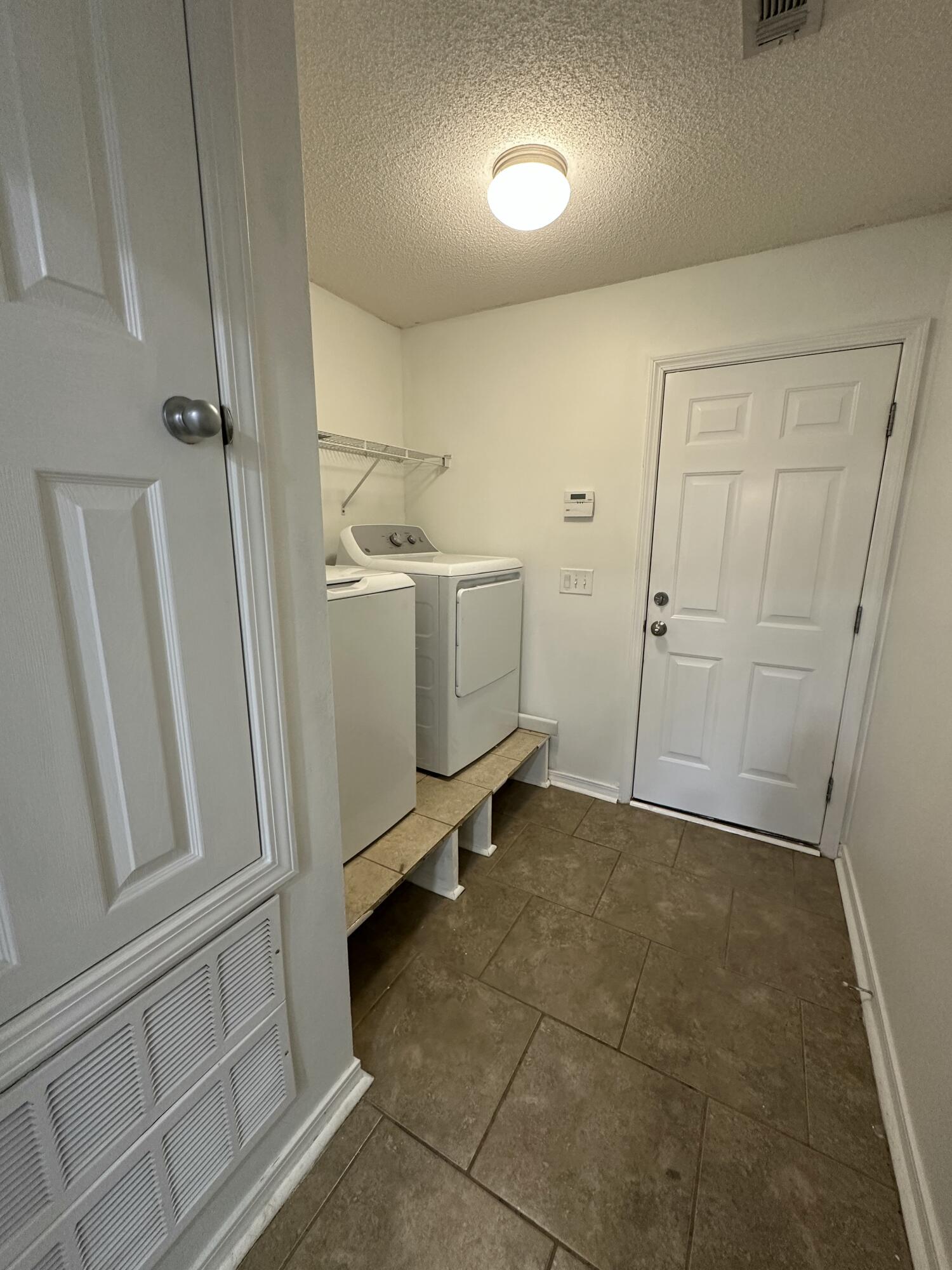 4195 Berry Circle Pace, FL 32571 - Photo 40 of 50 a view of utility room