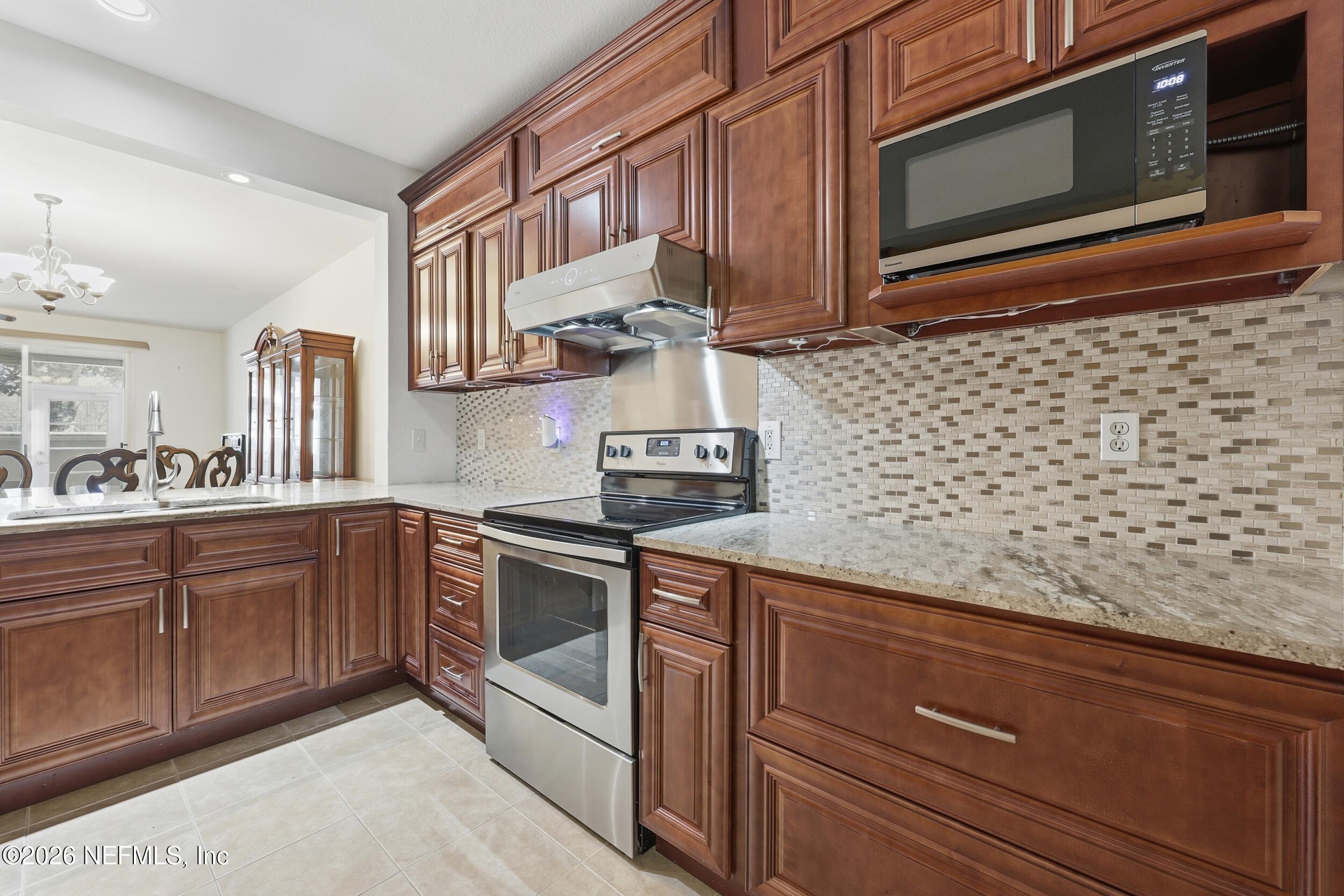 7990 Baymeadows Road East, Unit 2007 Jacksonville, FL 32256 - Photo 8 of 36 the real estateographers_012