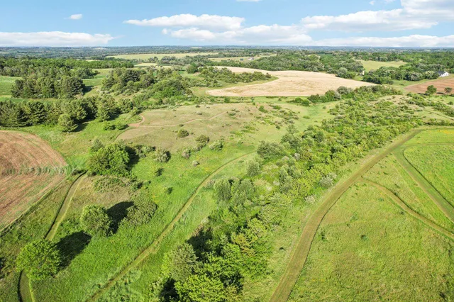 $475,000 | 35-ac Hustad Valley, Belleville, WI 53574