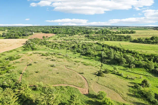 $475,000 | 35-ac Hustad Valley, Belleville, WI 53574