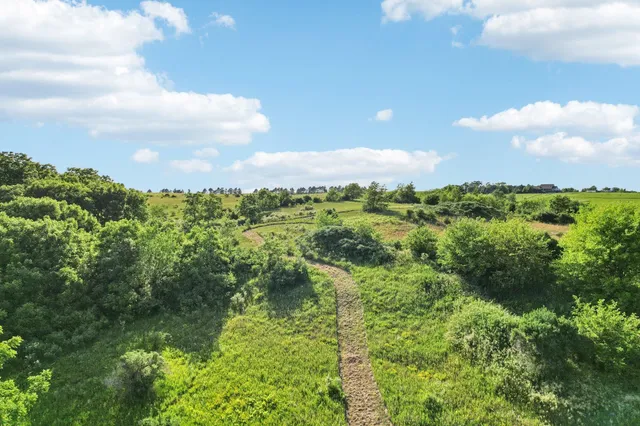 $475,000 | 35-ac Hustad Valley, Belleville, WI 53574